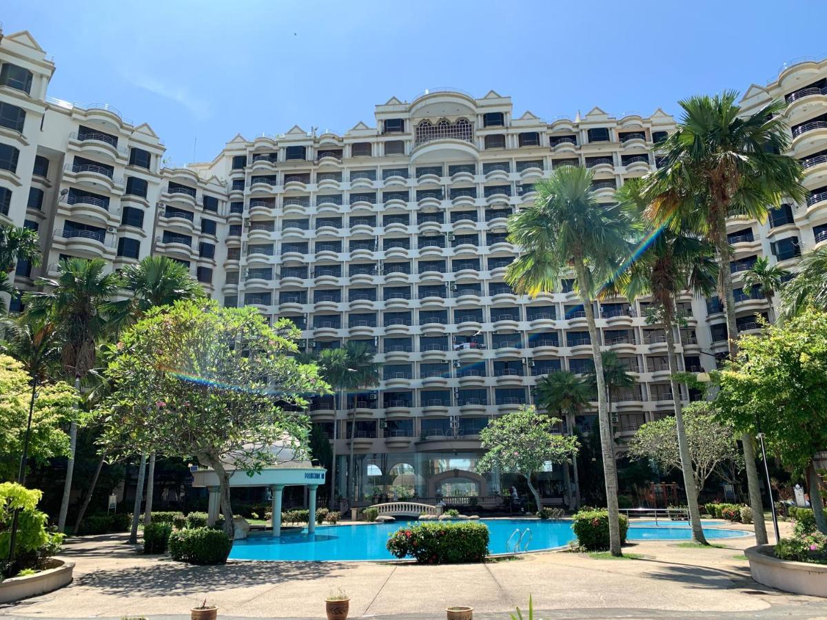 Riviera Bay Condominium, Tanjung Kling Kampong Lereh Kültér fotó